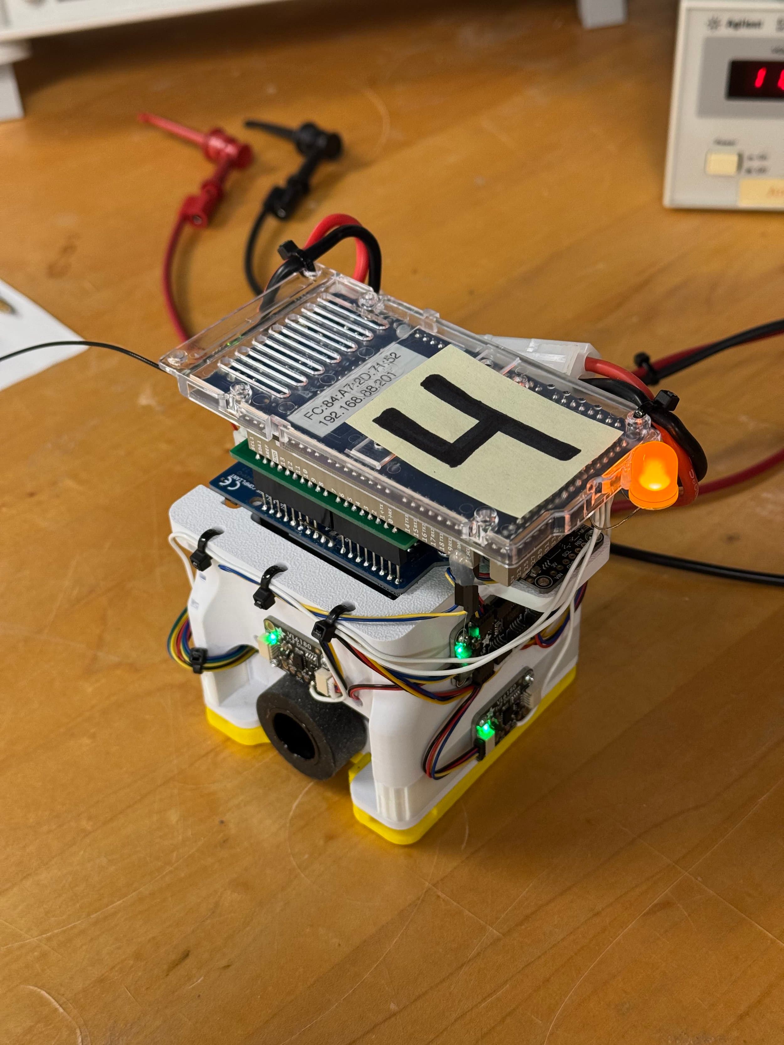 Robot swarm in maze