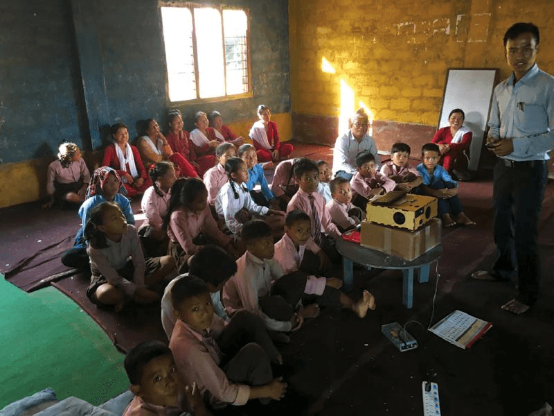 Classroom with Looma