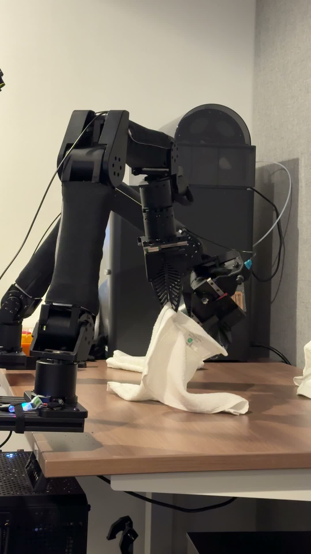 Verne Robotics arm running the end-of-arm tool